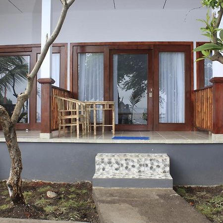 Teman Teman Bungalows 1 Амед Екстер'єр фото