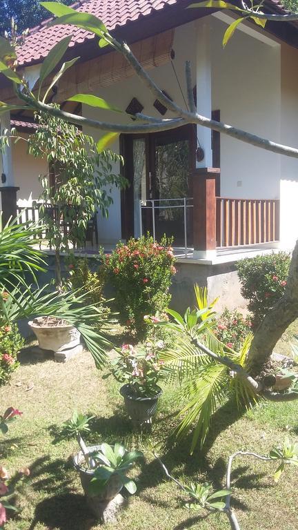 Teman Teman Bungalows 1 Амед Екстер'єр фото